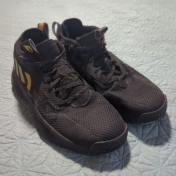 adidas Other - Adidas Dame 8 Men’s Basketball Shoes Black Gold GOAT Spirit Mens Size 11 GY2774